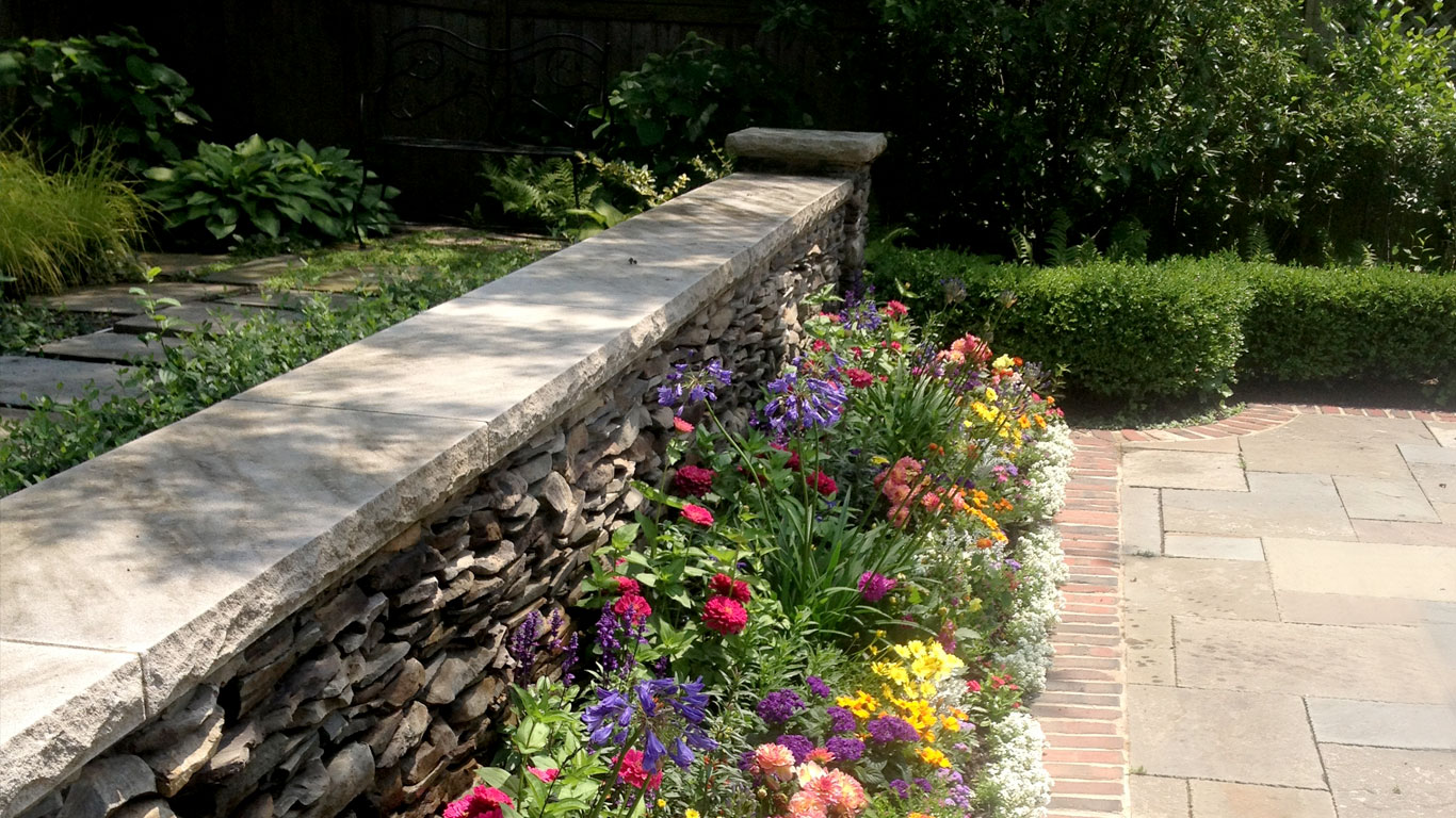 Commercial landscaping and custom designed flower gardens